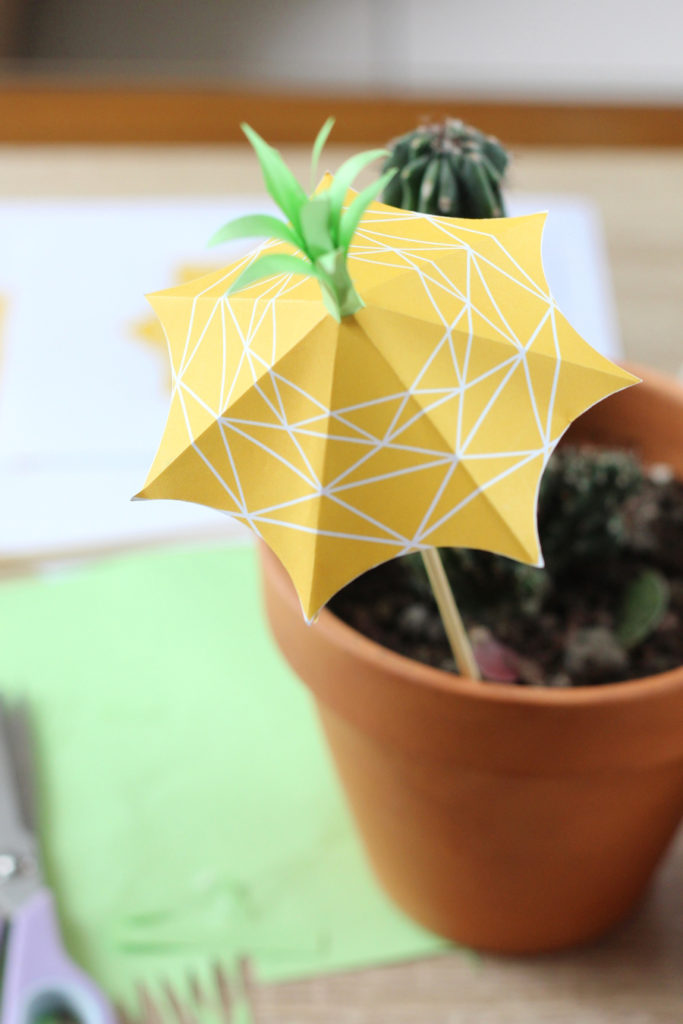projet-diy-ananas-008-pineapple-umbrella