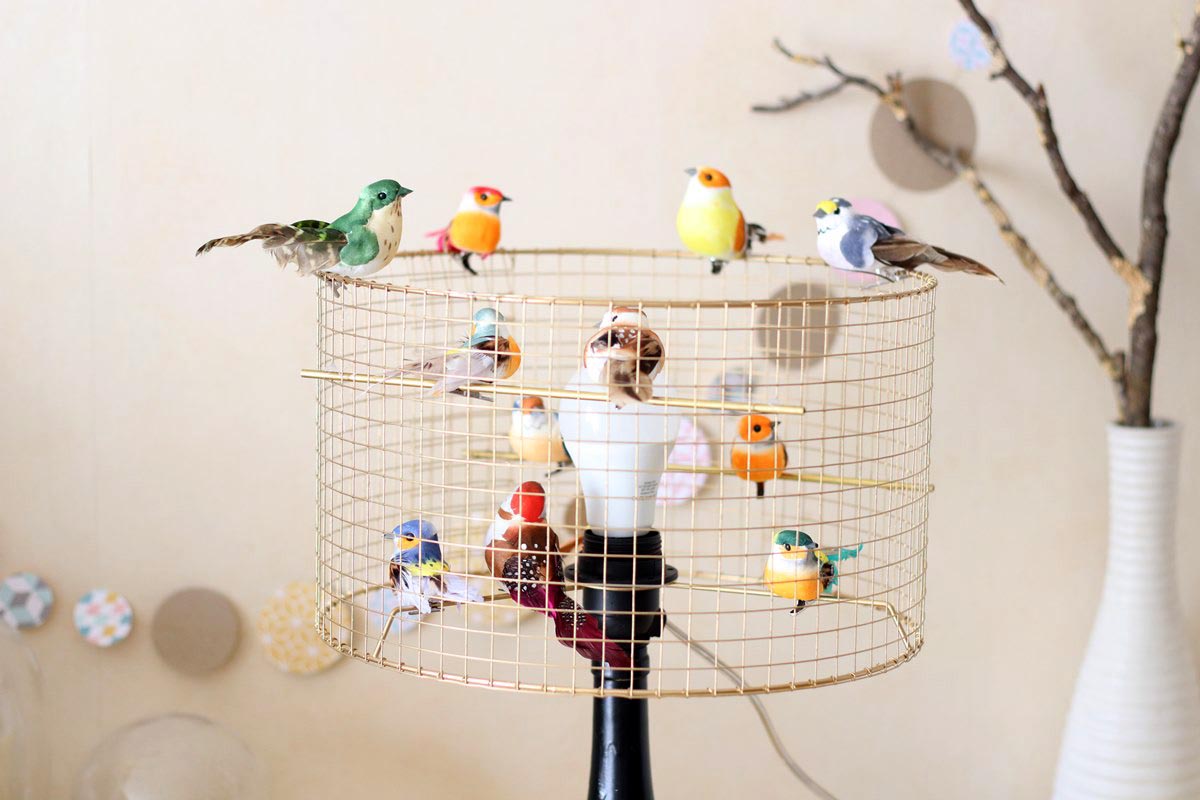 Lampe pour cage à oiseaux à piles de 12 po de hauteur